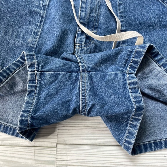 Gap Drawstring jean shorts women’s size 12 - Picture 3 of 4